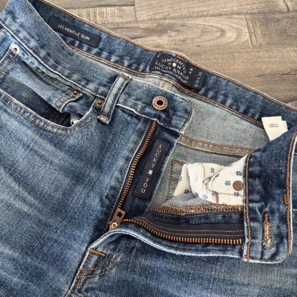 Lucky Brand 121 Heritage Slim 32 x 32